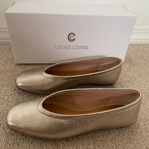 Corso Como Glamazon Metallic Flats, 5.5